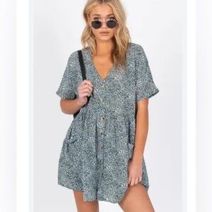 Princess Polly Drop Waist Mini Dress Size 4 Oversized Green White Twee J7